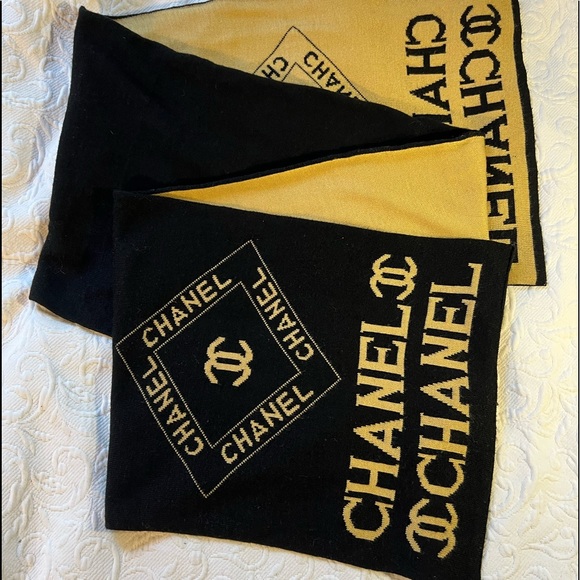 Scarf - Picture 2 of 2